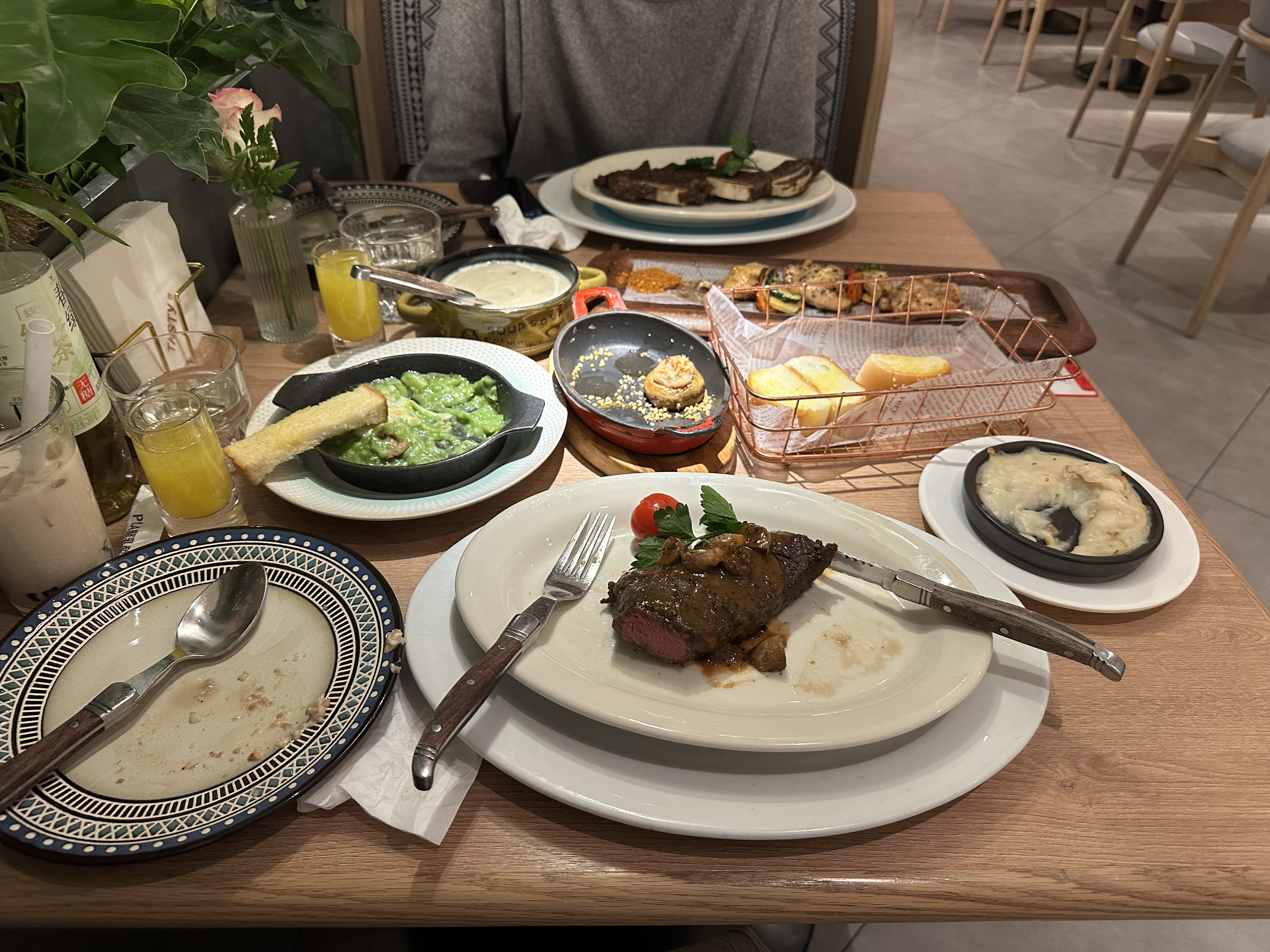IMG_4366.jpeg IMG_4366.jpeg